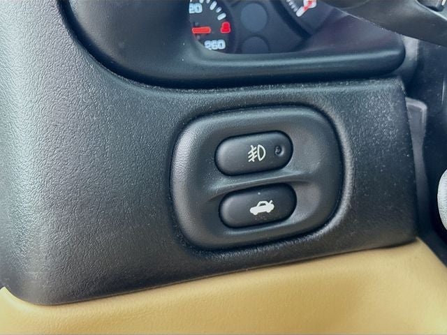 2001 Chevrolet Corvette Base