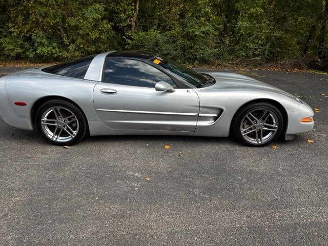 2003 Chevrolet Corvette Base
