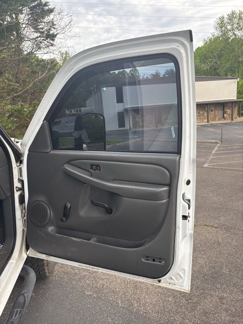 2004 Chevrolet Silverado 2500HD Work Truck
