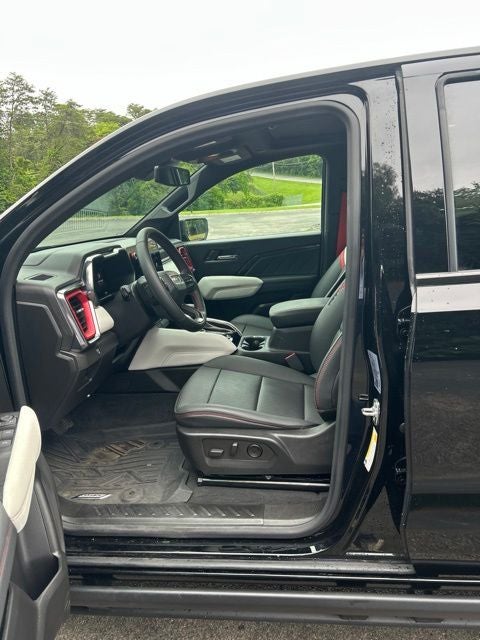 2024 GMC Canyon AT4X