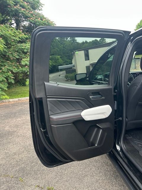 2024 GMC Canyon AT4X