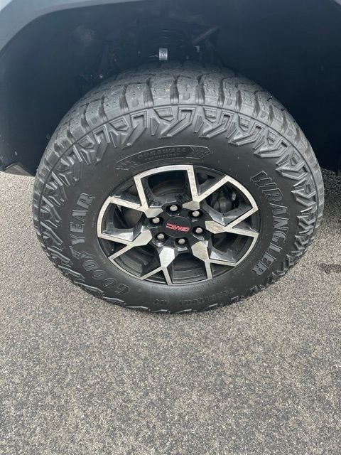 2024 GMC Canyon AT4X