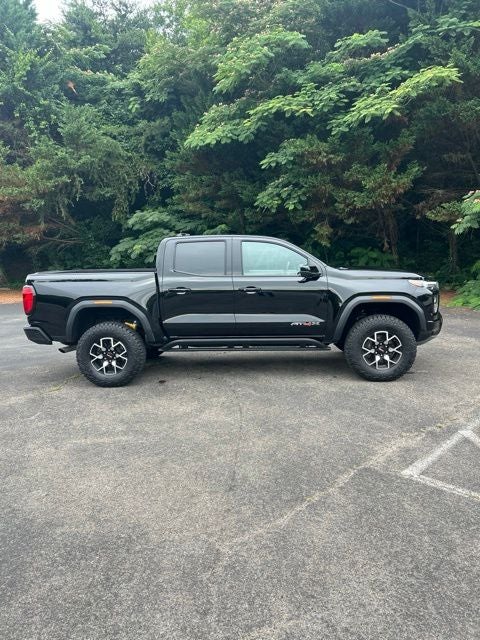 2024 GMC Canyon AT4X