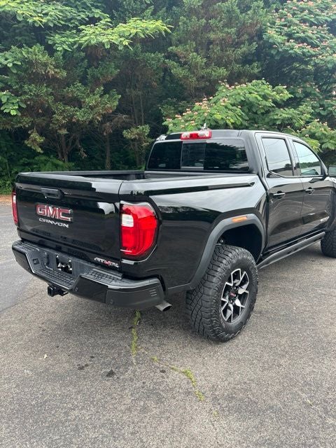 2024 GMC Canyon AT4X