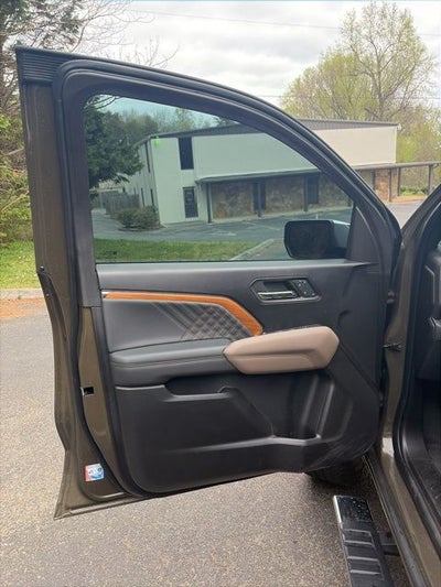 2024 GMC Canyon Denali