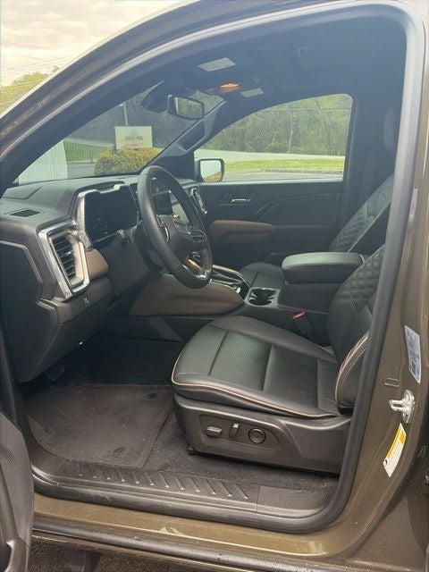 2024 GMC Canyon Denali