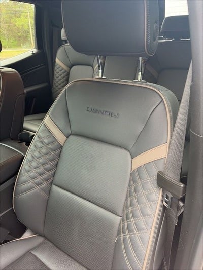 2024 GMC Canyon Denali