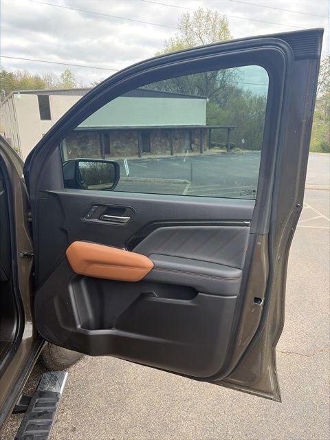 2024 GMC Canyon Denali