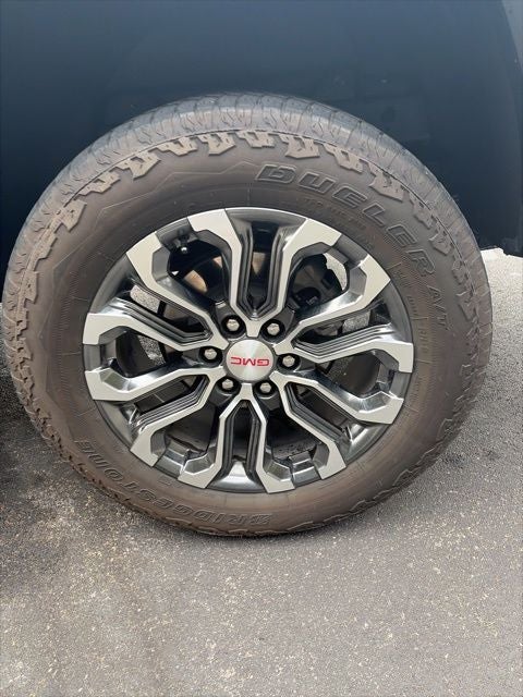 2024 GMC Canyon Denali