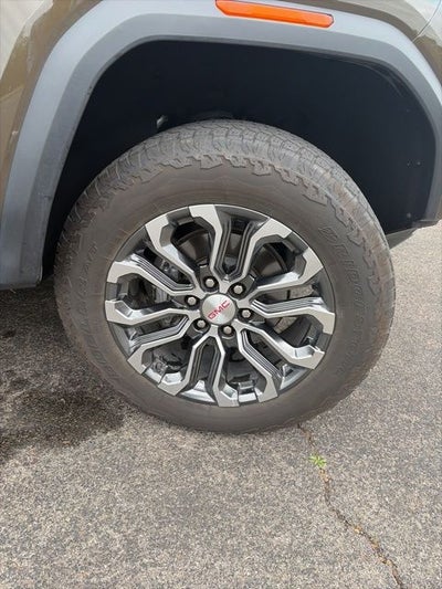 2024 GMC Canyon Denali