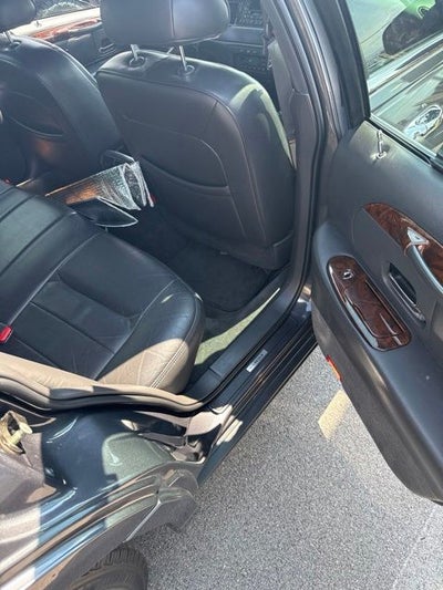 1998 Lincoln Town Car Signature