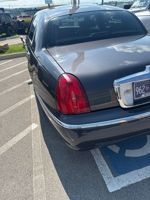 1998 Lincoln Town Car Signature