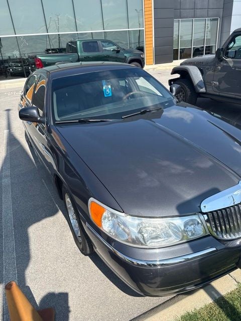 1998 Lincoln Town Car Signature