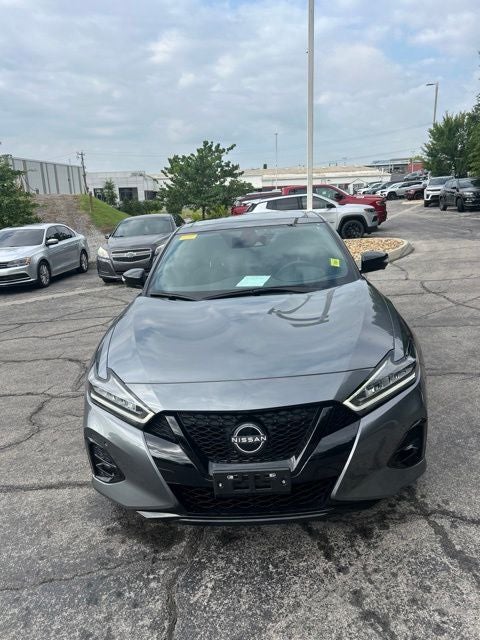 2023 Nissan Maxima SR