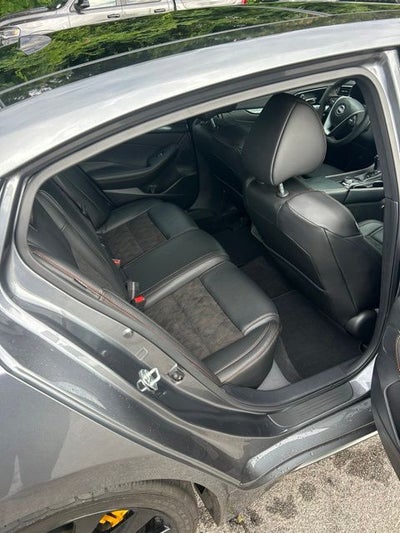 2023 Nissan Maxima SR