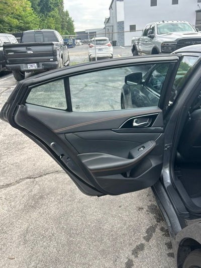 2023 Nissan Maxima SR