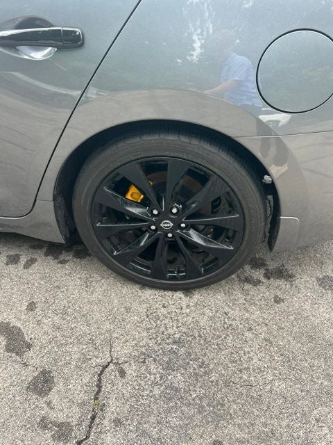 2023 Nissan Maxima SR