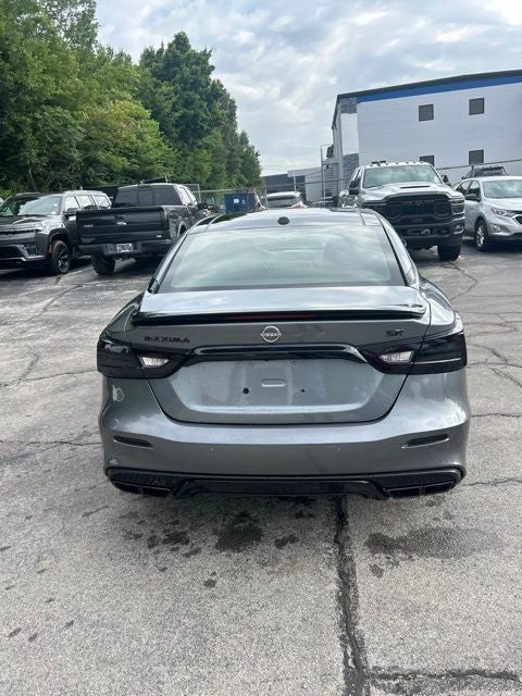 2023 Nissan Maxima SR
