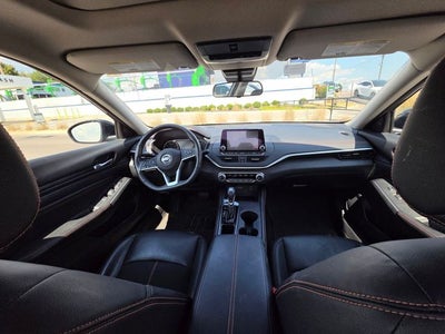 2022 Nissan Altima 2.0 SR