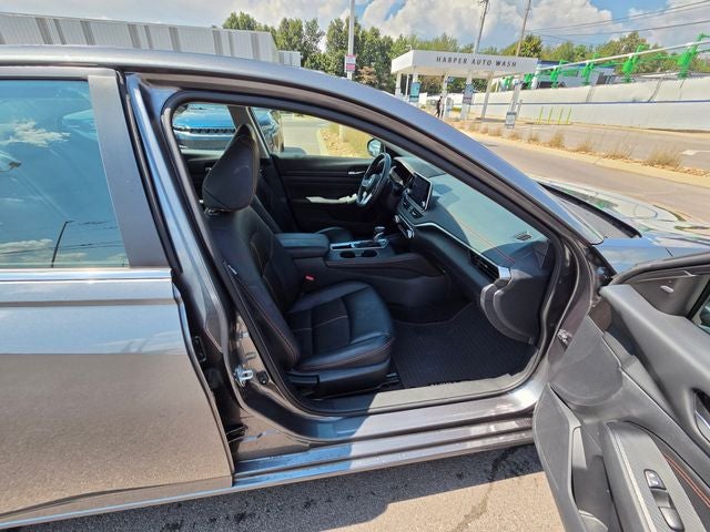 2022 Nissan Altima 2.0 SR