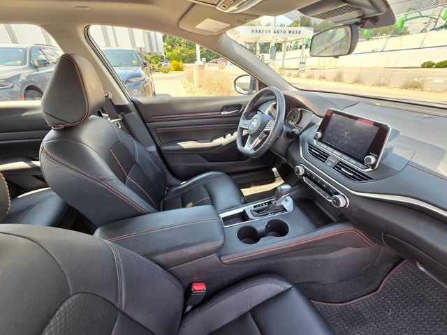 2022 Nissan Altima 2.0 SR