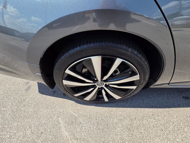 2022 Nissan Altima 2.0 SR