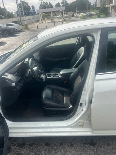 2022 Nissan Altima 2.5 SR