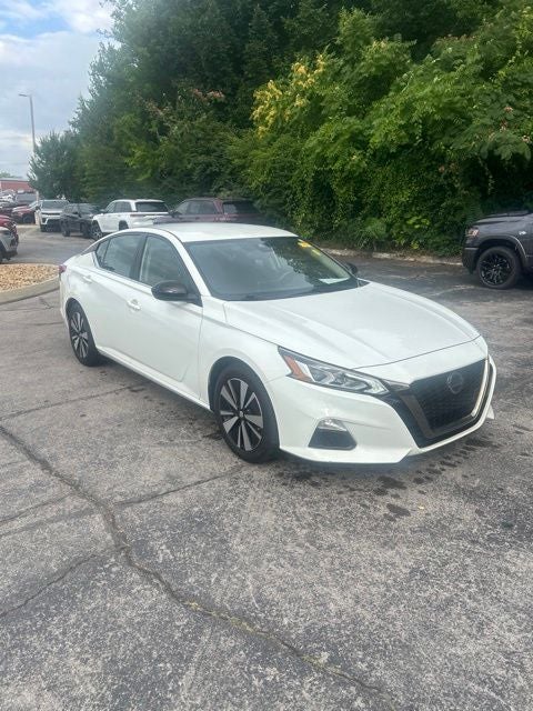 2022 Nissan Altima 2.5 SR