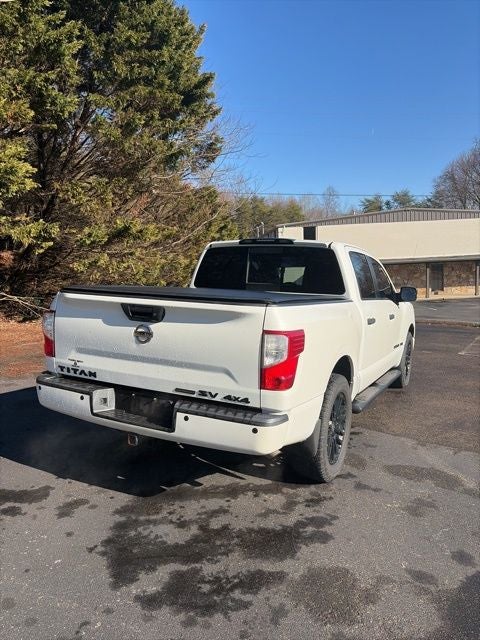 2018 Nissan Titan SV