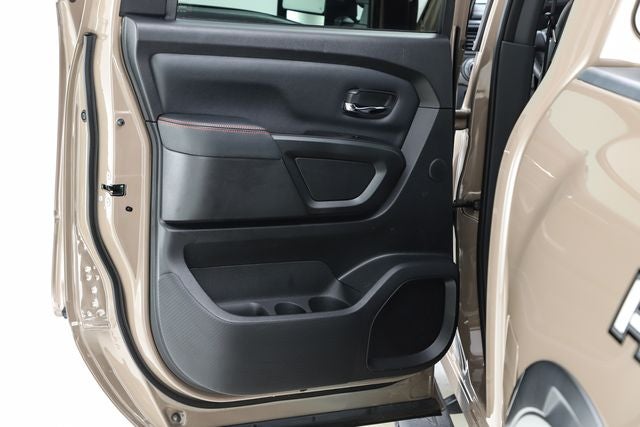 2024 Nissan Titan PRO-4X