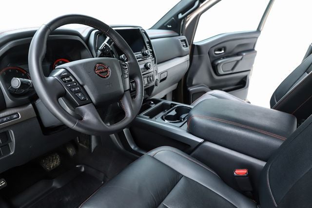 2024 Nissan Titan PRO-4X