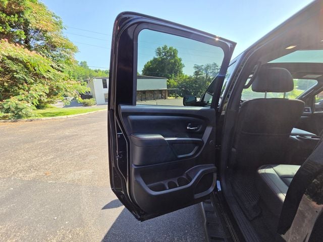 2024 Nissan Titan PRO-4X