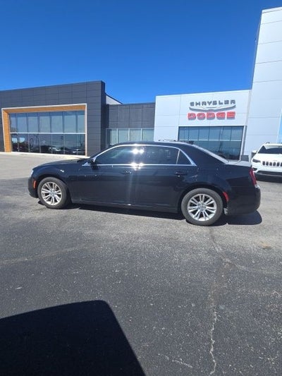 2021 Chrysler 300 Touring