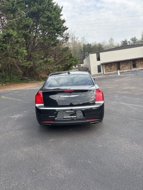 2021 Chrysler 300 Touring