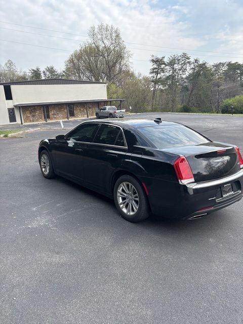 2021 Chrysler 300 Touring