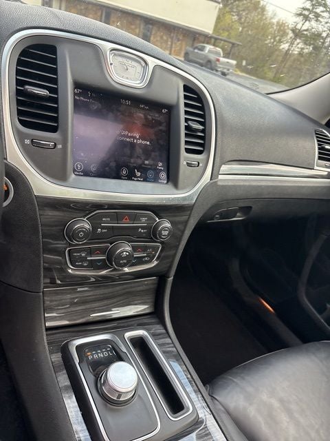 2021 Chrysler 300 Touring