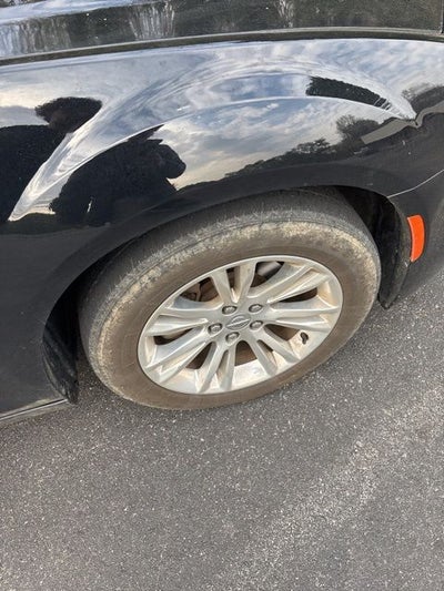 2021 Chrysler 300 Touring