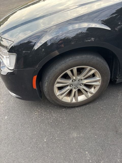 2021 Chrysler 300 Touring