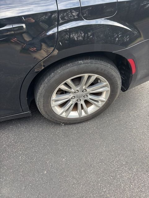 2021 Chrysler 300 Touring