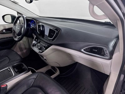 2019 Chrysler Pacifica Touring L Plus