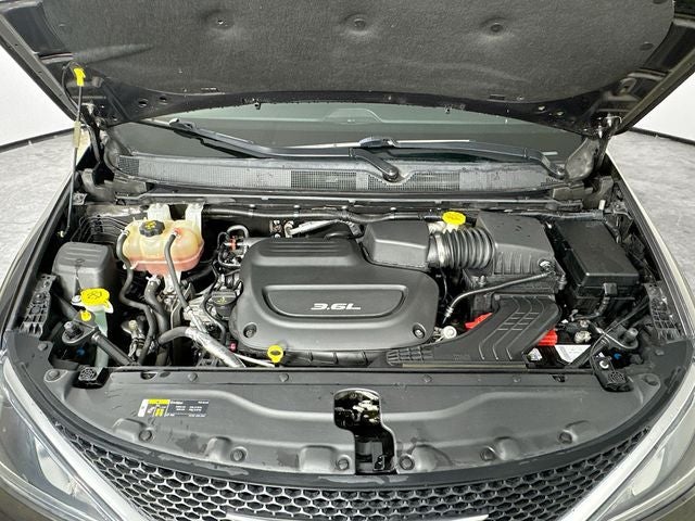 2019 Chrysler Pacifica Touring L Plus