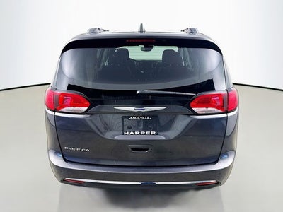 2019 Chrysler Pacifica Touring L Plus