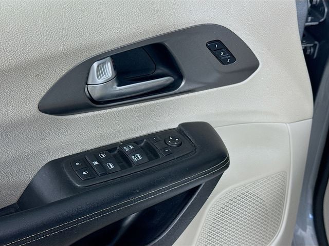 2021 Chrysler Pacifica Hybrid Touring L