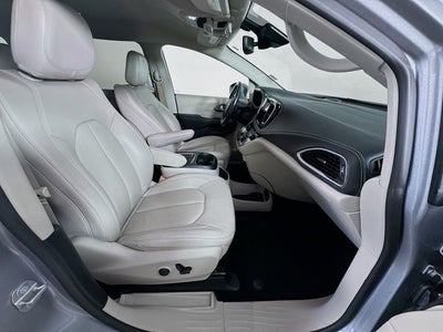 2021 Chrysler Pacifica Hybrid Touring L