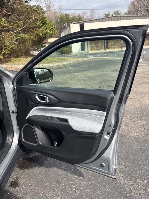 2023 Jeep Compass Sport