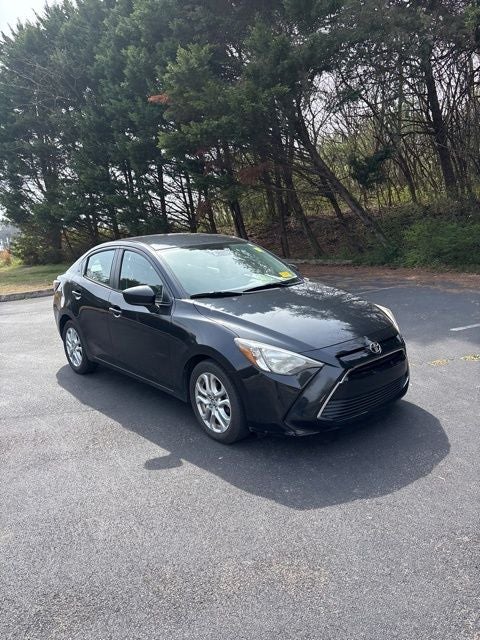 2017 Toyota Yaris iA Base