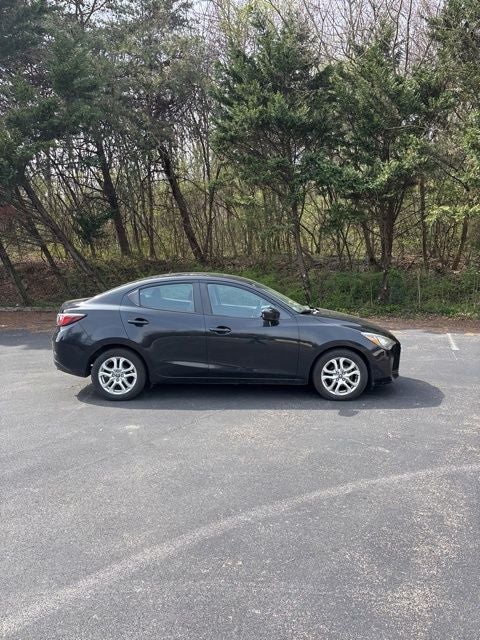 2017 Toyota Yaris iA Base