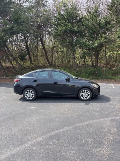 2017 Toyota Yaris iA Base