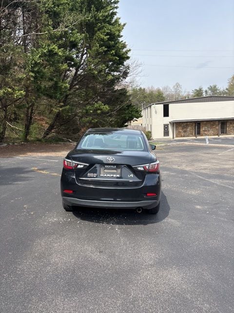 2017 Toyota Yaris iA Base