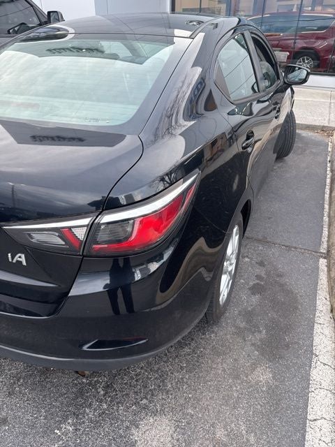 2017 Toyota Yaris iA Base